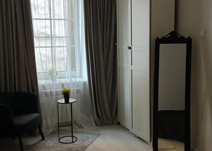 Located Old Town Appartement *